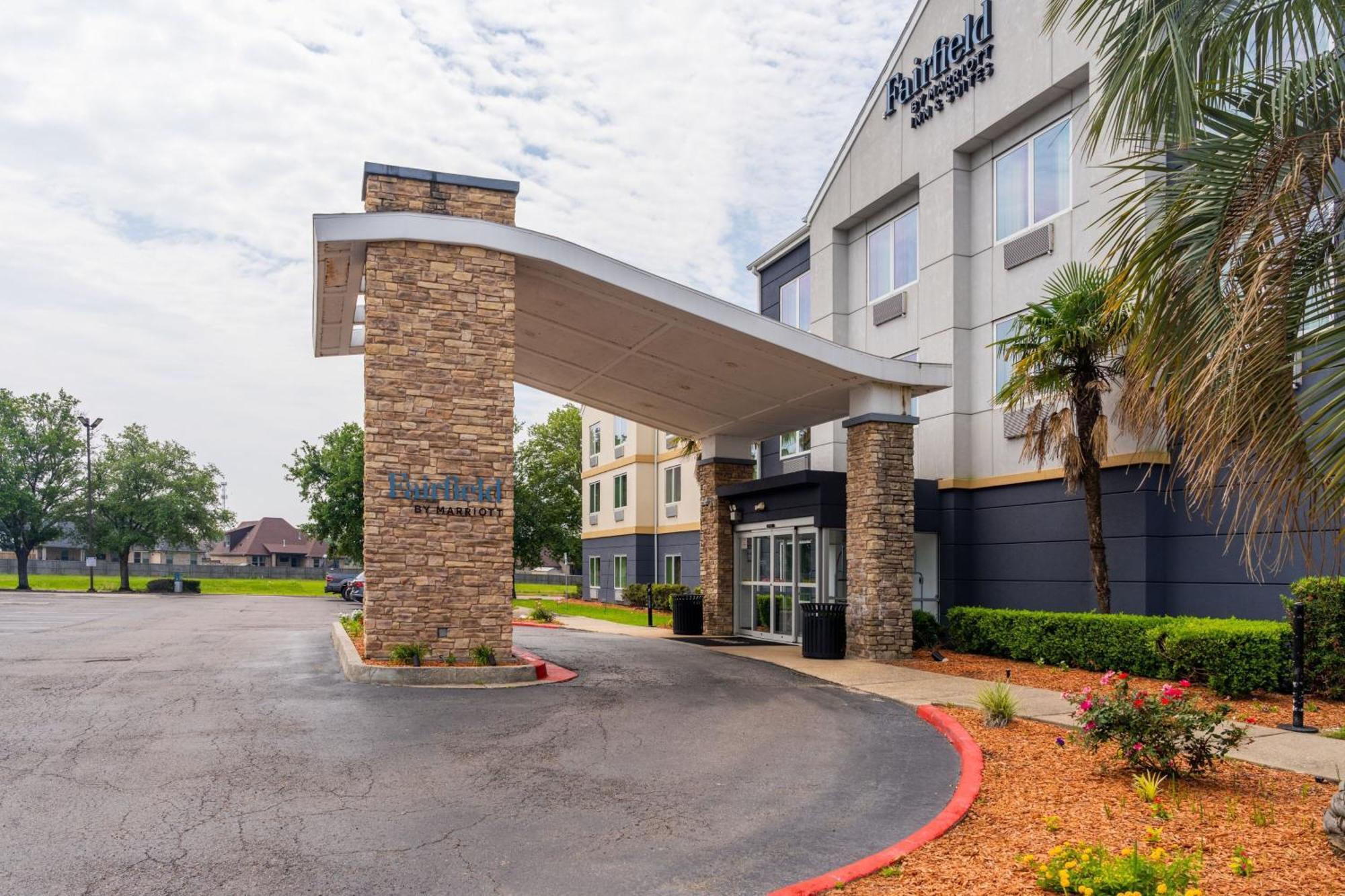 Fairfield Inn & Suites Бомонт Екстер'єр фото