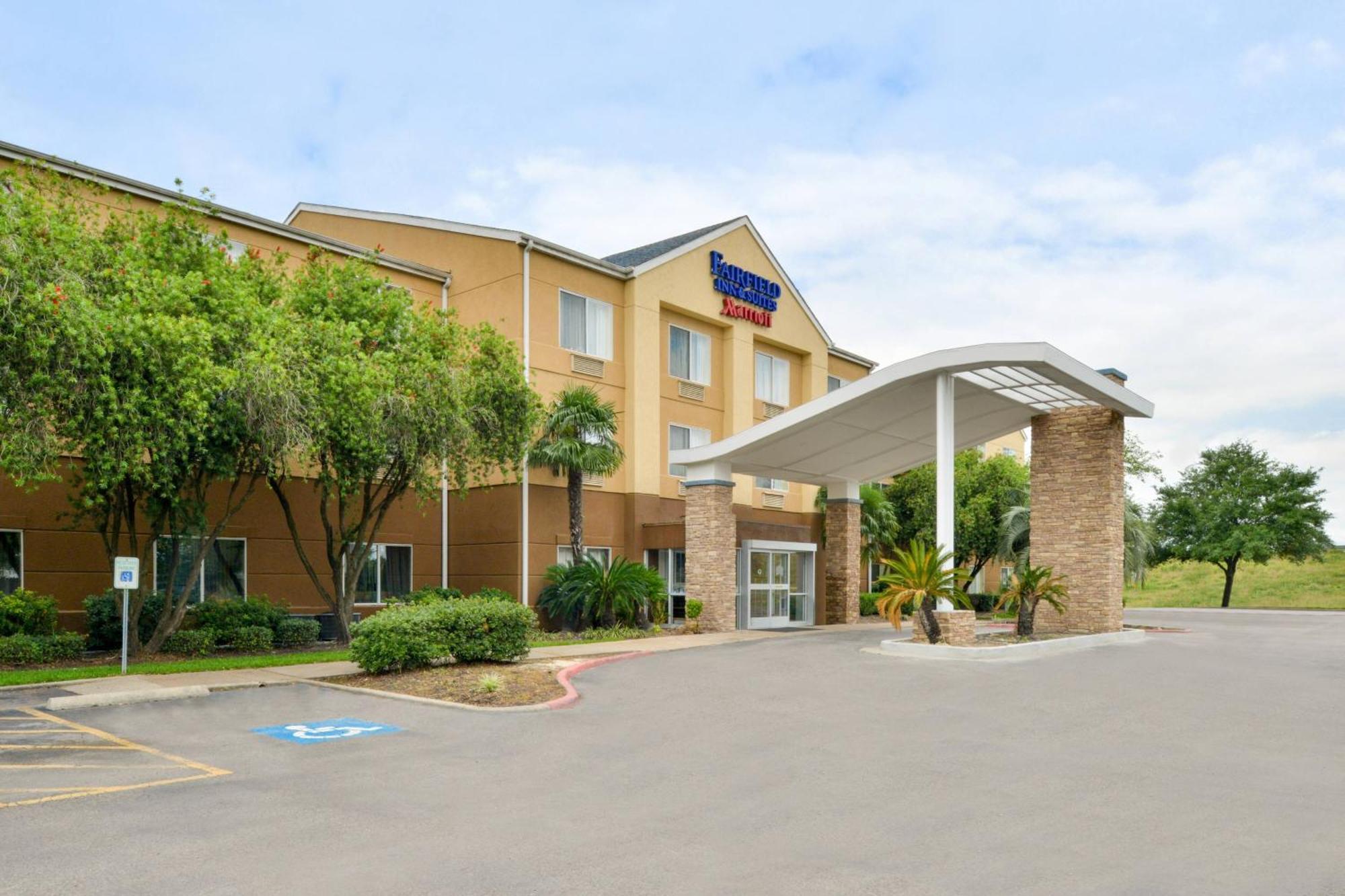 Fairfield Inn & Suites Бомонт Екстер'єр фото