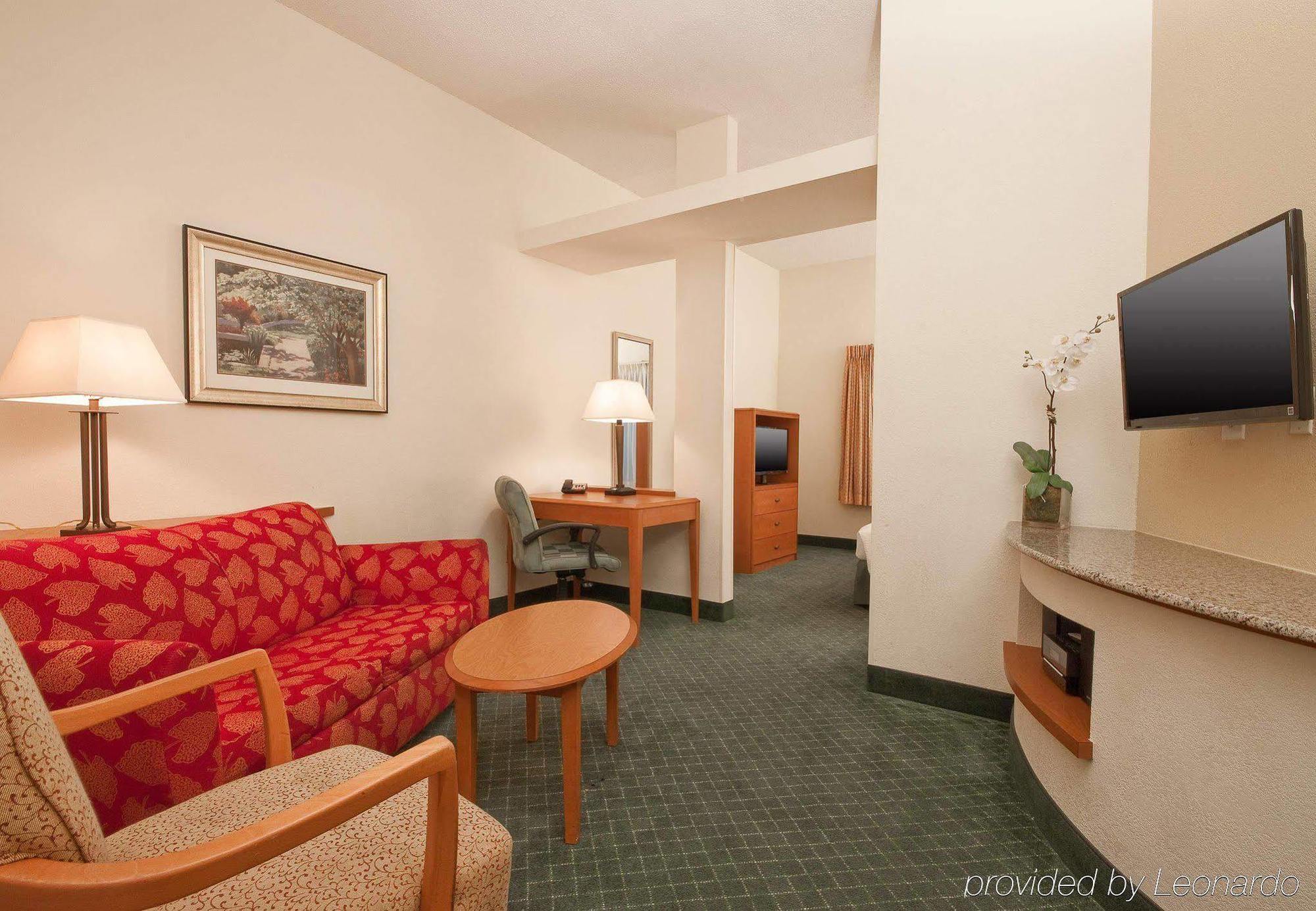 Fairfield Inn & Suites Бомонт Екстер'єр фото